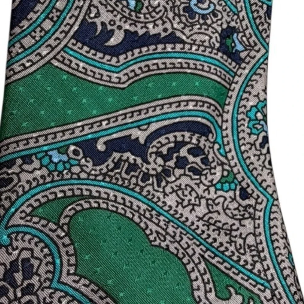 Vintage Burberry Silk Paisley Tie Green & Blue Made in England Quiet Luxury Work - Picture 3 of 7